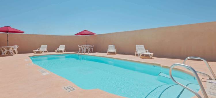 拉斯克鲁塞斯-白沙区温德姆速8酒店(Super 8 by Wyndham Las Cruces/White Sands Area)图片