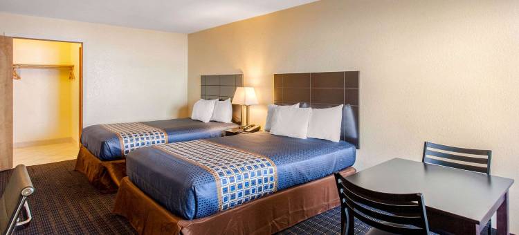 科达伦罗德威酒店(Rodeway Inn Coeur d'Alene)图片