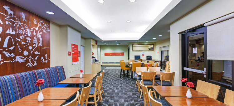 图尔萨北/奥瓦索TownePlace Suites酒店(TownePlace Suites Tulsa North/Owasso)图片