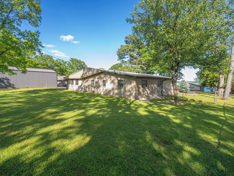 Lake Tenkiller Retreat