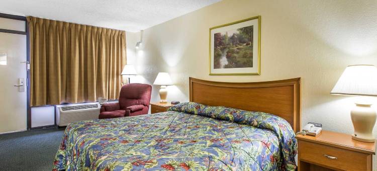 活橡树伊克诺酒店(Econo Lodge)图片