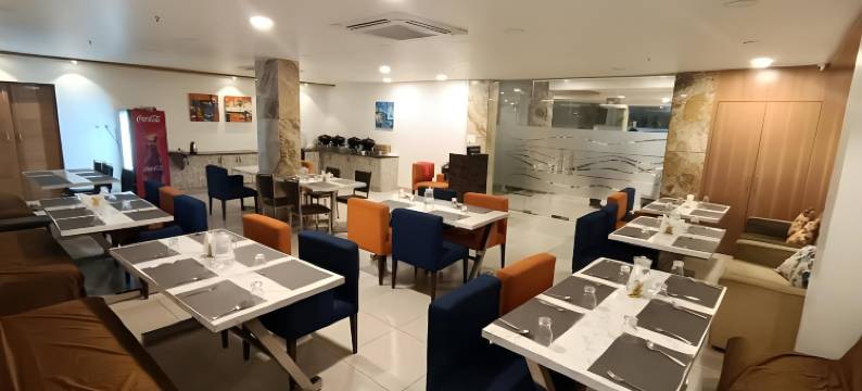 MG鸢尾花酒店(Iris Hotel Tirupati)图片