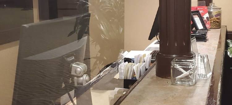 安克拉治湖畔酒店(The Lakefront Anchorage)图片