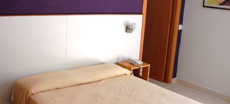 圣约蒂酒店(Hotel Sant Jordi)图片