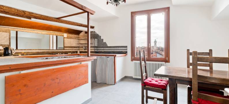 里亚尔托桥阁楼带全景露台(GuestHost - Ponte di Rialto Penthouse)图片