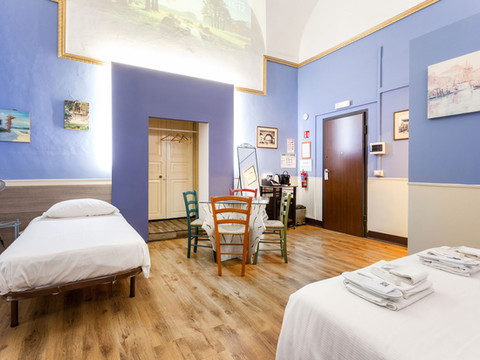 让我们早餐旅馆