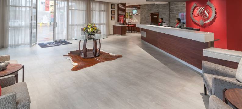 萨沃伊酒店和会议中心(Hotel Savoy and Conference Centre)图片