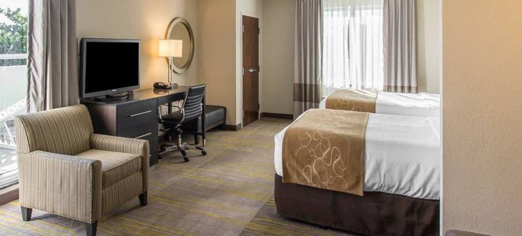 迈阿密机场北舒适套房酒店(Comfort Suites Miami Airport North)图片