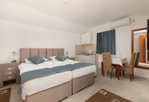 Apartments Jovan Hotel Overview