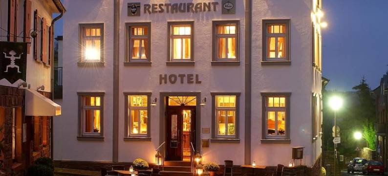 海明威路兰佩祖尔永恒酒店(Zur Ewigen Lampe Romantisches Landhotel & Restaurant)图片