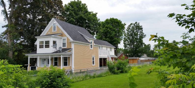 工作玩乐套房酒店(Work Play Suites)图片