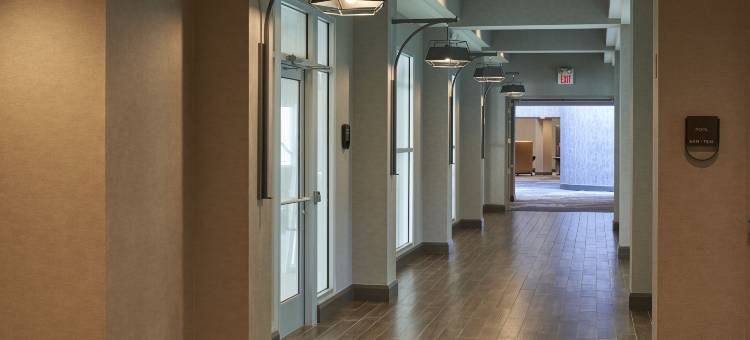 辛辛那提机场希尔顿酒店(Hilton Cincinnati Airport)图片