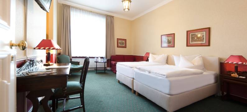 维斯特贝尔格城堡别墅酒店(Schlosshotel Villa Westerberge)图片