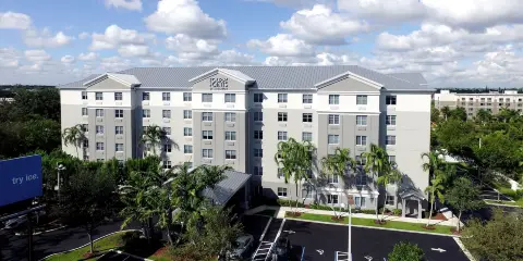 達尼亞灘勞德代爾堡機場福朋喜來登酒店