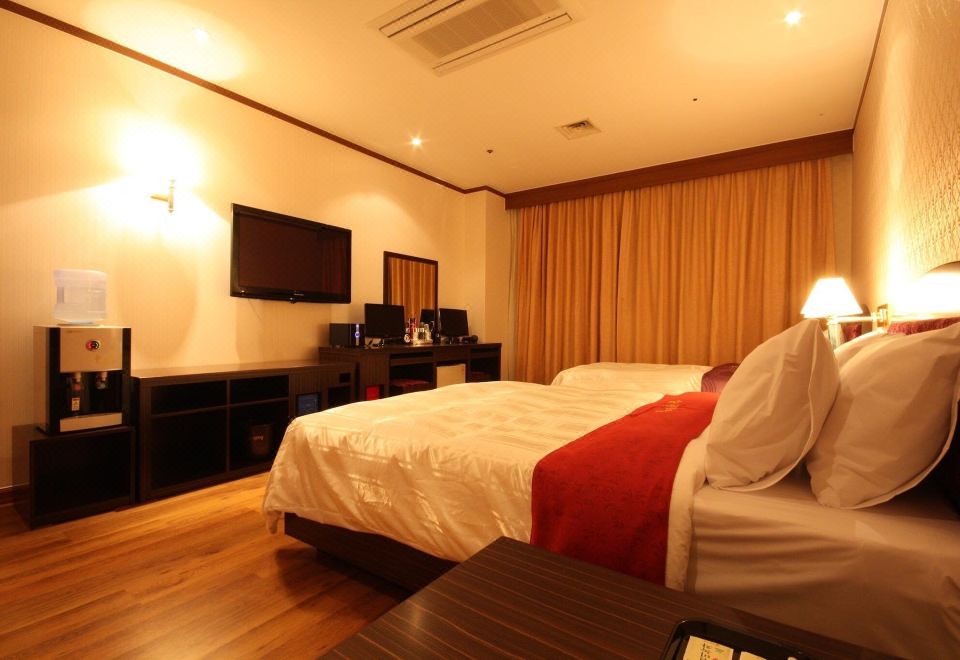 KING HOTELHotel Overview