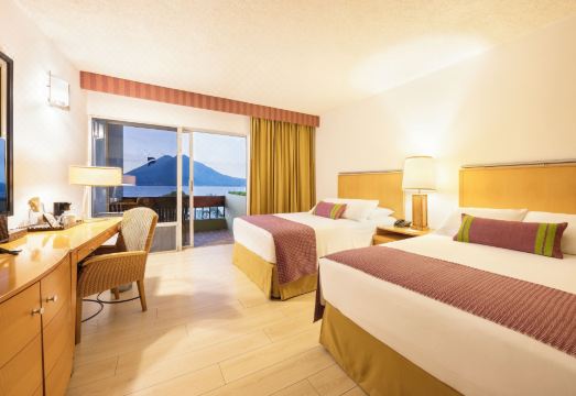 Porta Hotel del LagoHotel Overview