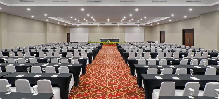 d'primahotel瓜拉纳穆棉兰(D'Primahotel Kualanamu Medan Formerly Prime Plaza Hotel)图片