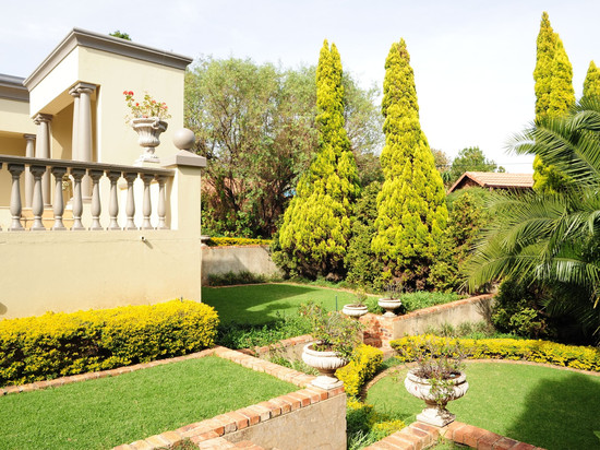 路甘诺别墅宾馆