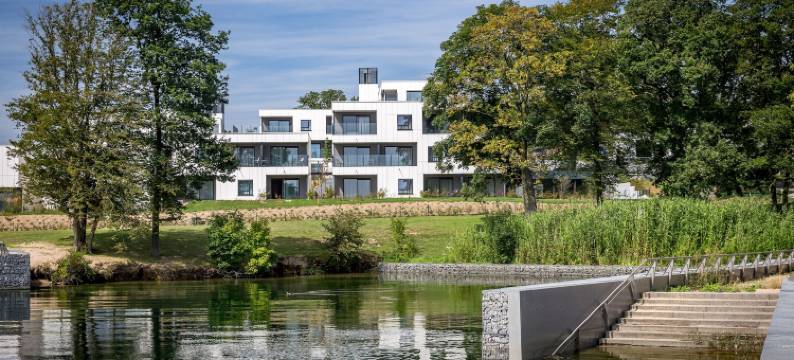 金湖酒店(Golden Lakes Hotel)图片