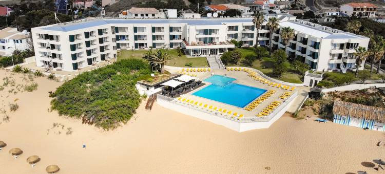 圣港岛套房(Vila Baleira Suites)图片