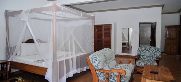 珊瑚海滩度假村(Coral Beach Resort)图片