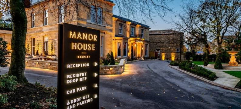 琳德利庄园之家(Manor House Lindley)图片