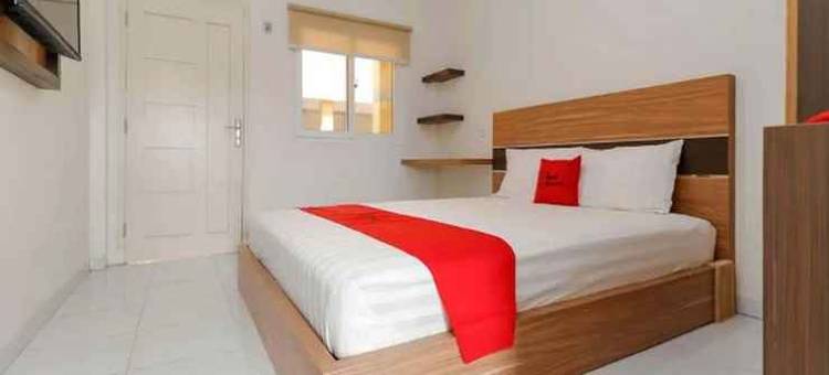 红门Plus酒店@新柯沙里拉亚(RedDoorz Plus @ Singosari Raya)图片