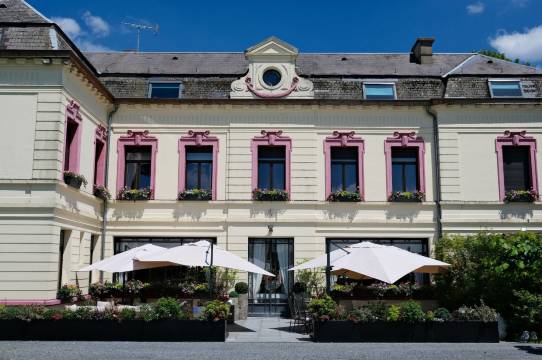 hotel overview picture