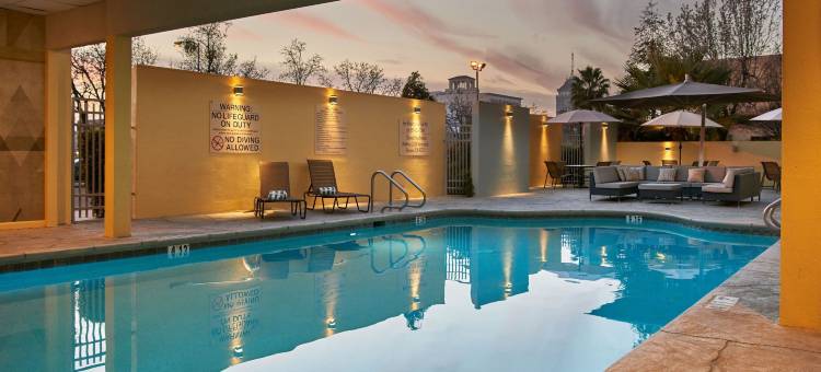 希尔顿逸林弗雷斯诺会议中心酒店(DoubleTree by Hilton Fresno Convention Center)图片