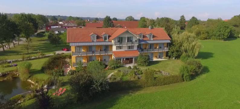 拉伦森兰德酒店(Landhotel Larenzen)图片