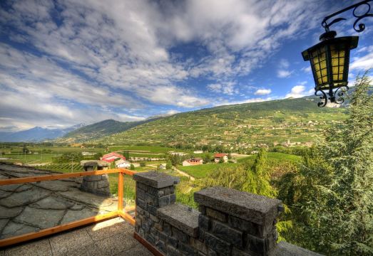 Castel de Daval Hotel Overview