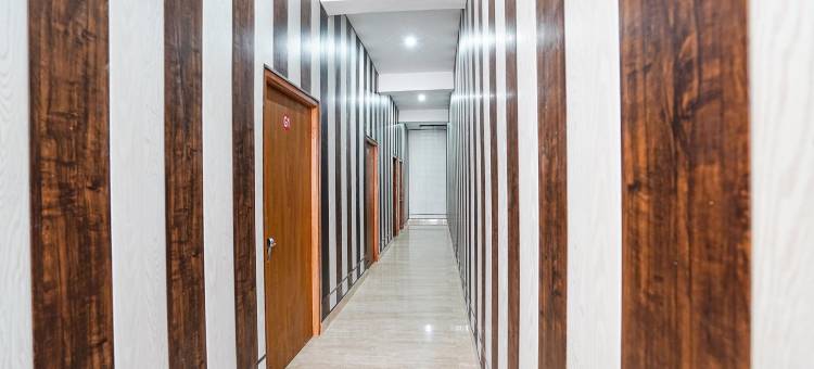 Fabhotel Rk 达姆(Fabhotel Rk Dham)图片