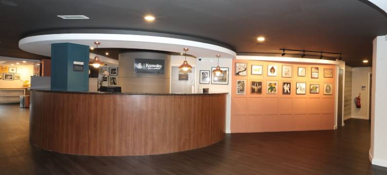 诺斯利酒店与休息室(Knowsley Inn & Lounge)图片