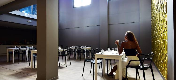 阿多尼斯库佩科伊(Adonis Cupecoy)图片