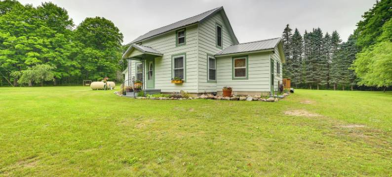 靠近雪地摩托和冰钓：法夫湖度假屋(Near Snowmobiling and Ice Fishing Fife Lake Retreat)图片