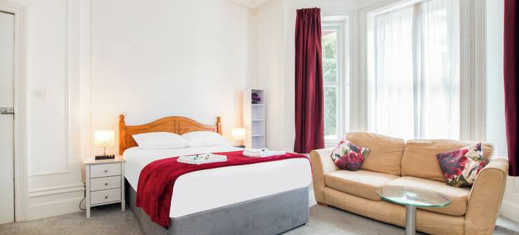 OYO 伯恩矛斯小屋(OYO The Lodge Bournemouth)图片