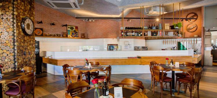 宜必思维多利亚普拉亚多坎托酒店(Ibis Vitoria Praia do Canto)图片