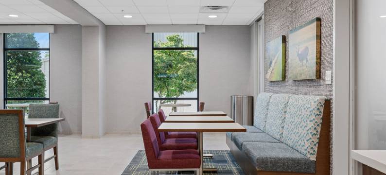 希尔顿欢朋酒店-弗隆特罗耶尔(Hampton Inn Front Royal)图片