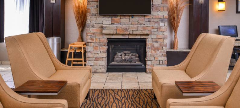 智选假日套房酒店托皮卡(Holiday Inn Express & Suites TOPEKA WEST I-70 WANAMAKER by IHG)图片