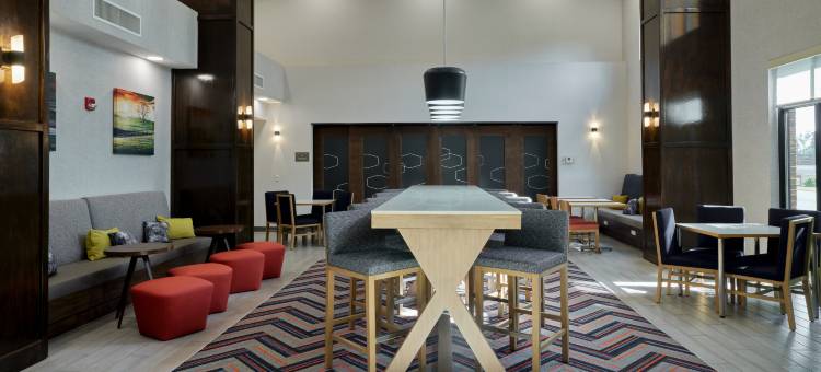 拉德克利夫诺克斯堡欢朋套房酒店(Hampton Inn & Suites Radcliff/Fort Knox)图片