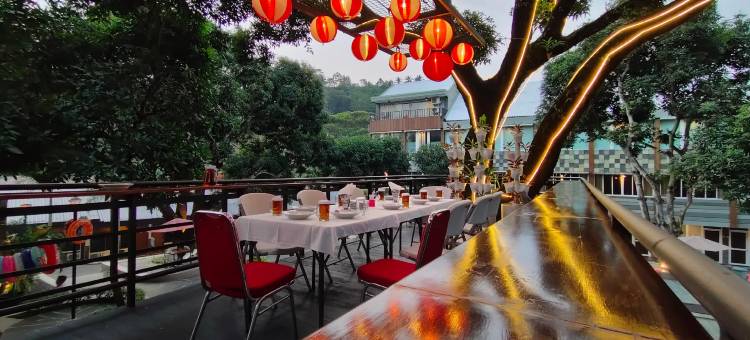 卡朗纱丽酒店(Karang Sari Hotel)图片