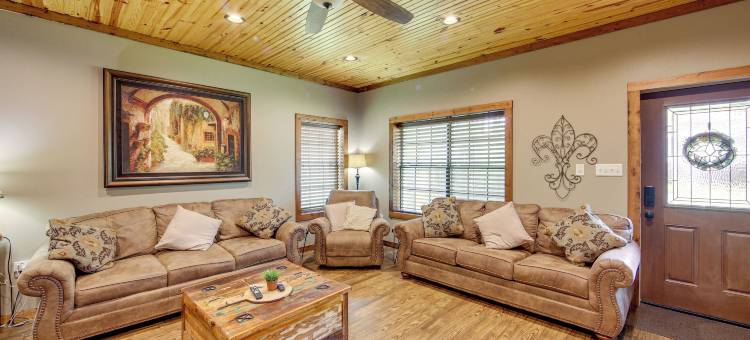 杰斐逊租赁:步行至历史城区区域！(Jefferson Vacation Rental with Golf Cart!)图片