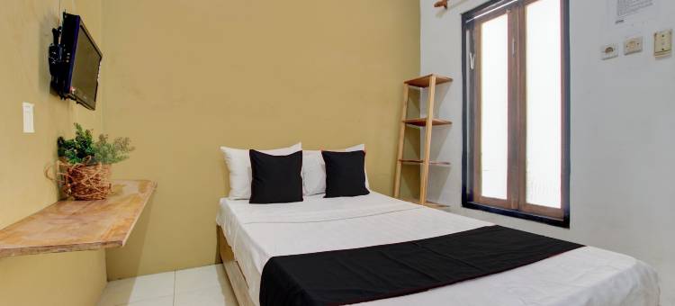 OYO 94881 格里亚巴罗卡伊斯兰旅馆(OYO 94881 Griya Barokah Syariah)图片