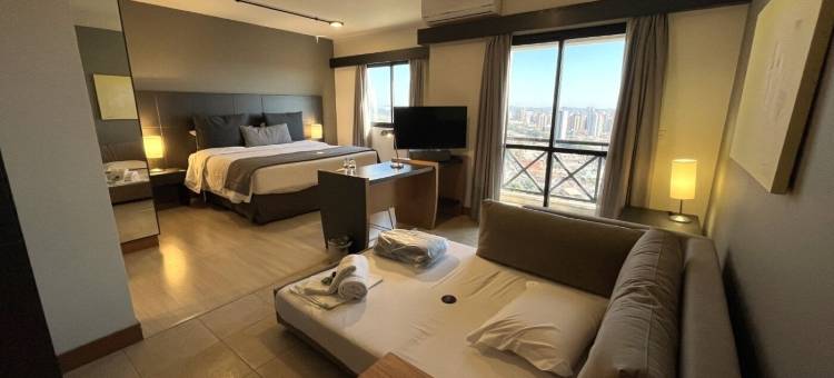 艾罗克里亚广场(Araucaria Plaza)图片