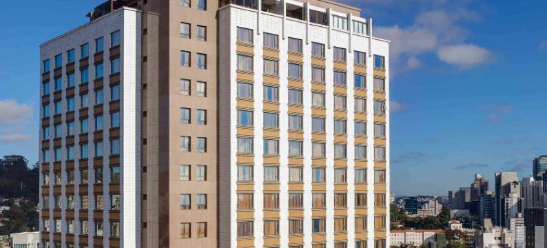 贝洛奥里藏特卢尔德美居酒店(Mercure Belo Horizonte Lourdes)图片