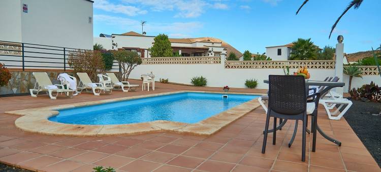 Spacious Holiday Home in La Oliva图片