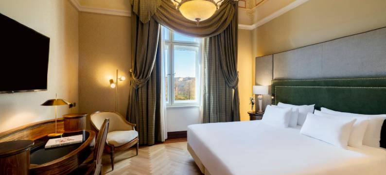 卡罗四世德迪卡酒店-傲途格精选(NH Collection Carlo IV)图片