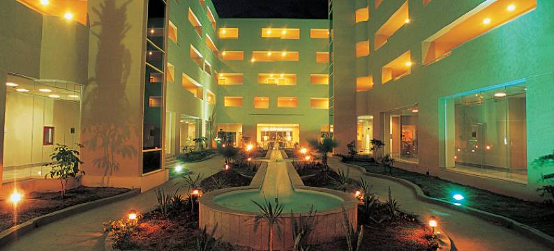 节日酒店快捷埃莫西约(Fiesta Inn Express Hermosillo)图片