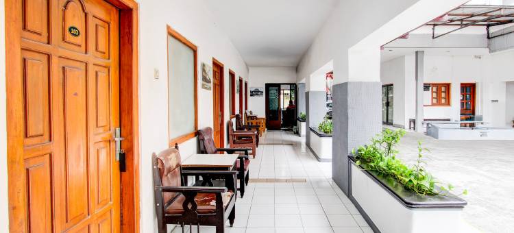 Collection O Jalan Slamet Riyadi Near Kampung Batik Kauman Formerly Hotel Grand Kota图片