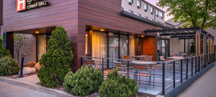 因塔内与高地俱乐部贝斯特韦斯特优质酒店(Best Western Plus InnTowner Madison)图片